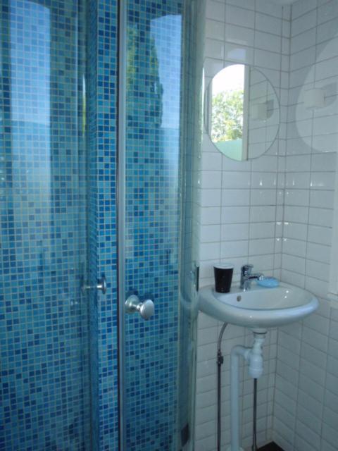 Gustav Bed & Kitchenette Hotel Gotenburg Kamer foto
